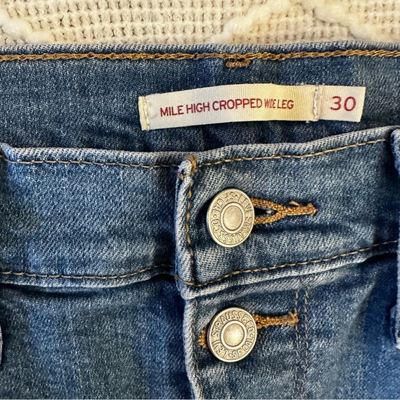 Levi’s Mile High Cropped Wide Leg Jeans - Picture 3 of 5